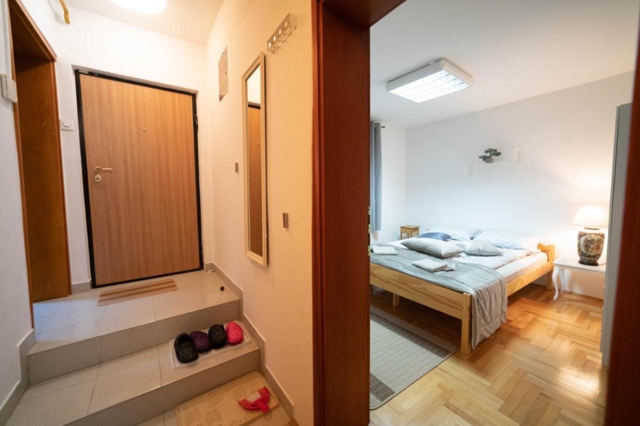 Apartman Yellow House SJJ Buitenkant foto