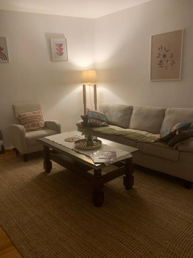 Apartman Yellow House SJJ Buitenkant foto