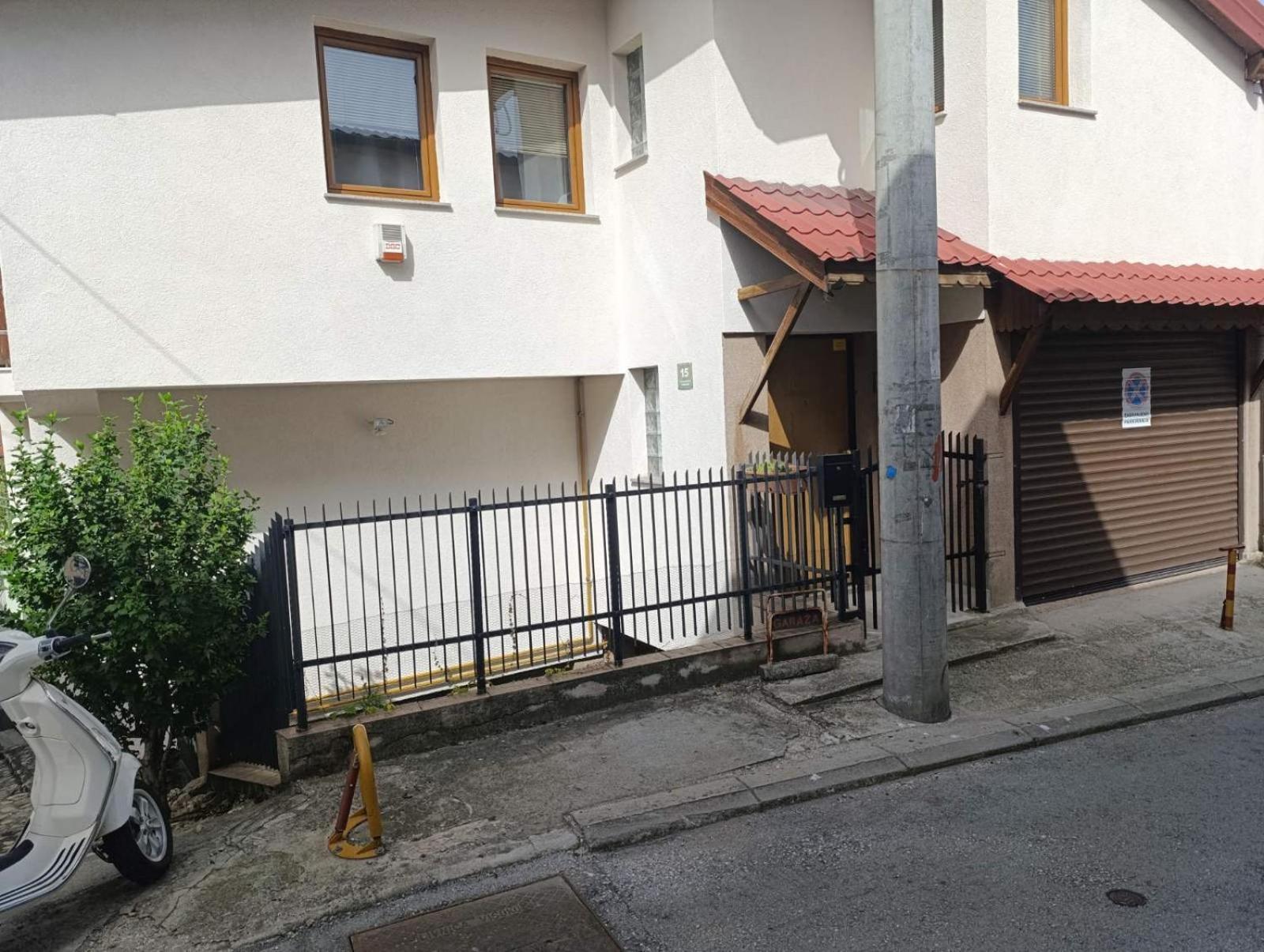 Apartman Yellow House SJJ Buitenkant foto